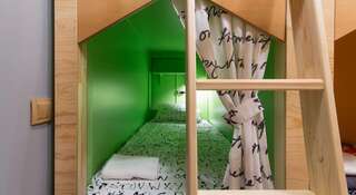 Гостиница InDaHouse Hostel Красноярск Спальное место на двухъярусной кровати в общем номере для мужчин и женщин-5