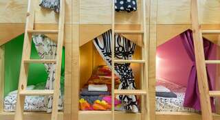 Гостиница InDaHouse Hostel Красноярск Спальное место на двухъярусной кровати в общем номере для мужчин и женщин-2