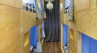 Гостиница InDaHouse Hostel Красноярск Спальное место на двухъярусной кровати в общем номере для мужчин-5