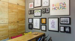 Гостиница InDaHouse Hostel Красноярск Спальное место на двухъярусной кровати в общем номере для мужчин и женщин-21